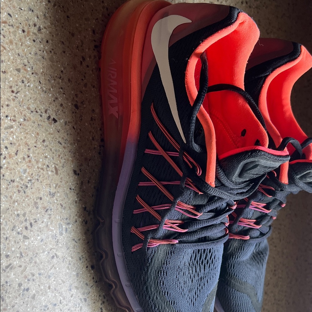 Nike Air Max Black and Red Athletic Shoes